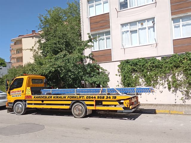 Çekici ile yük ve forklift sevkiyatı